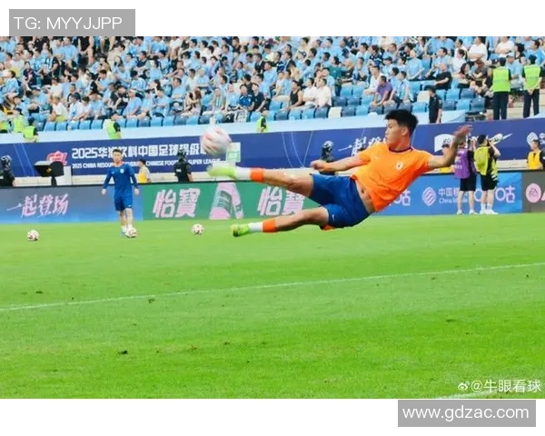 足球明星射门技巧深度解析与精彩瞬间图解分享 足球明星射门技巧深度解析与精彩瞬间图解分享