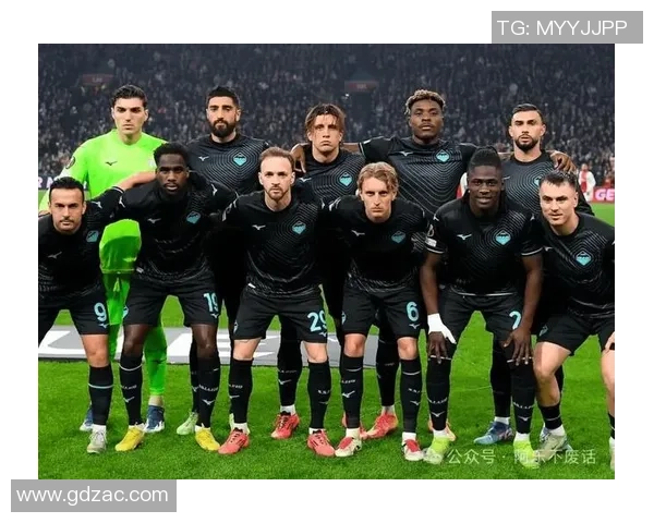 意甲足球明星齐聚一堂精彩聚会视频回顾与幕后花絮分享